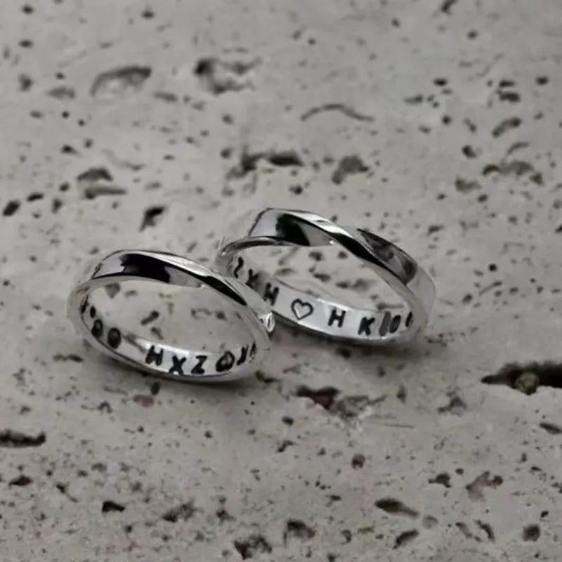 TwistScript Ring