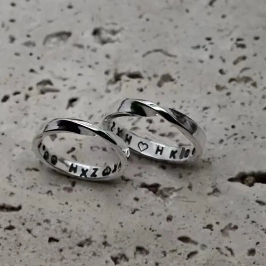 TwistScript Ring